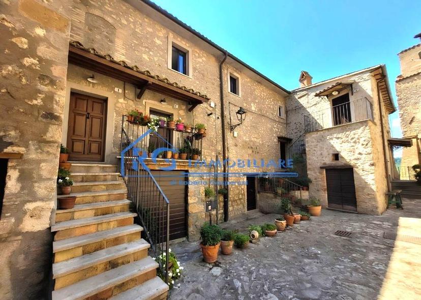 Trilocale in P.Zza San Giovanni, Castiglione in Teverina — foto 5 di 5