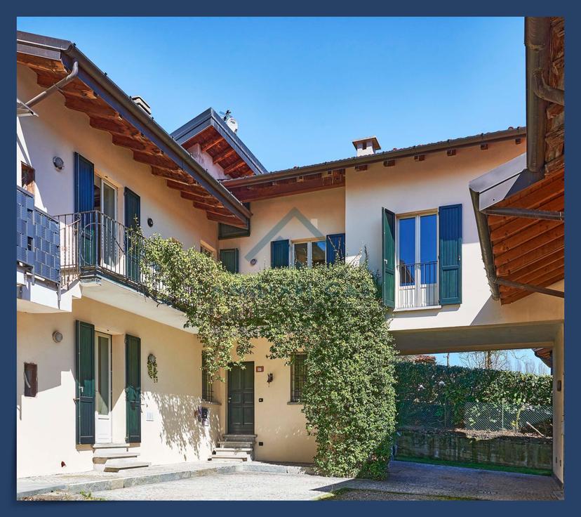 Villa a schiera in Via Patrioti, Inarzo — foto 2 di 5