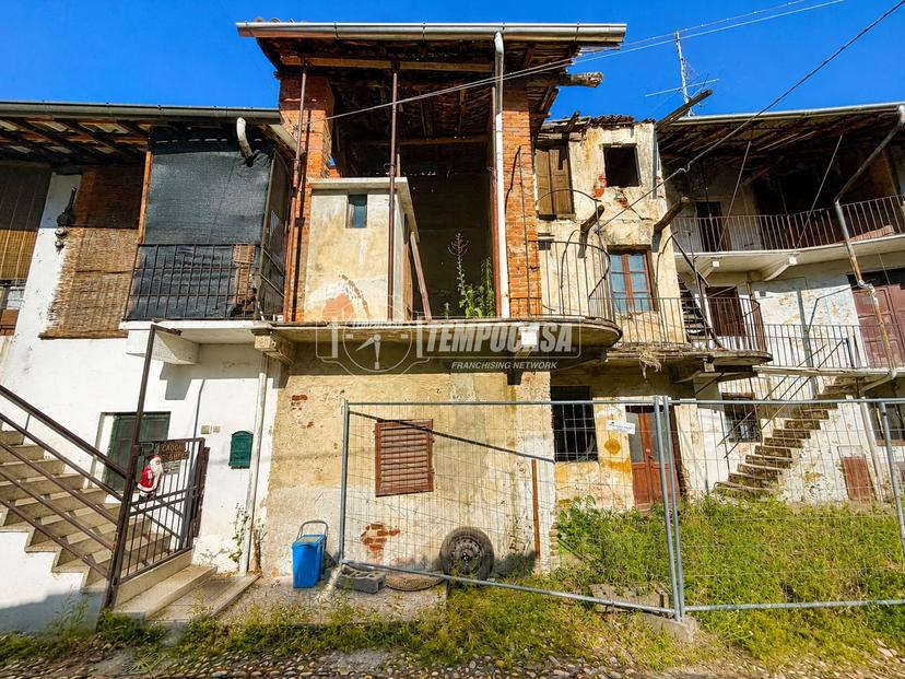 Rustico, Cameri