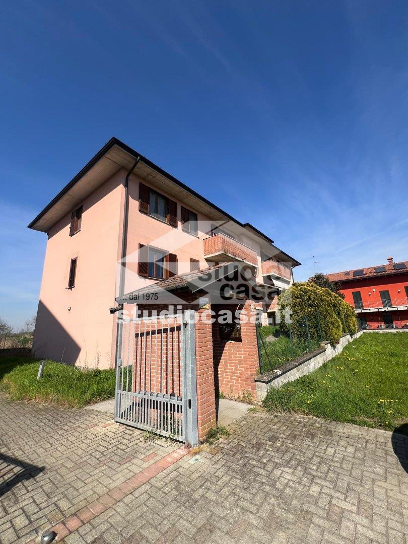 Trilocale in Via Savonarola, Valera Fratta — foto 4 di 5