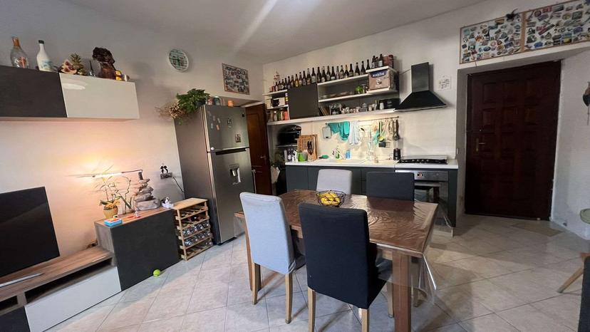 Bilocale in Via Ferrari 12, Daverio — foto 5 di 5