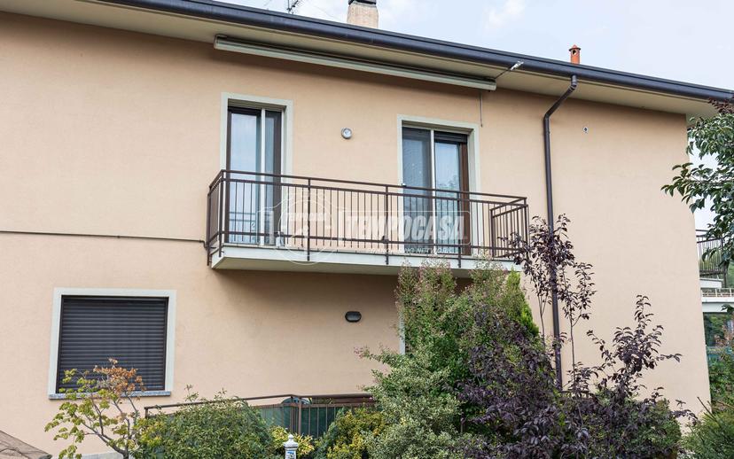 Trilocale in Via California 3, Nibionno — foto 3 di 5