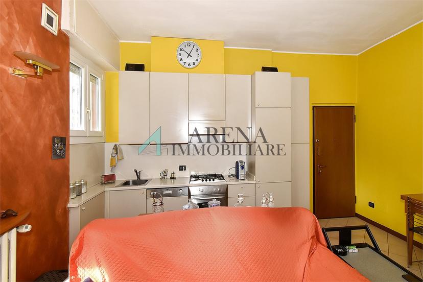 Trilocale in Via Luigi Sordello 10, Milano
