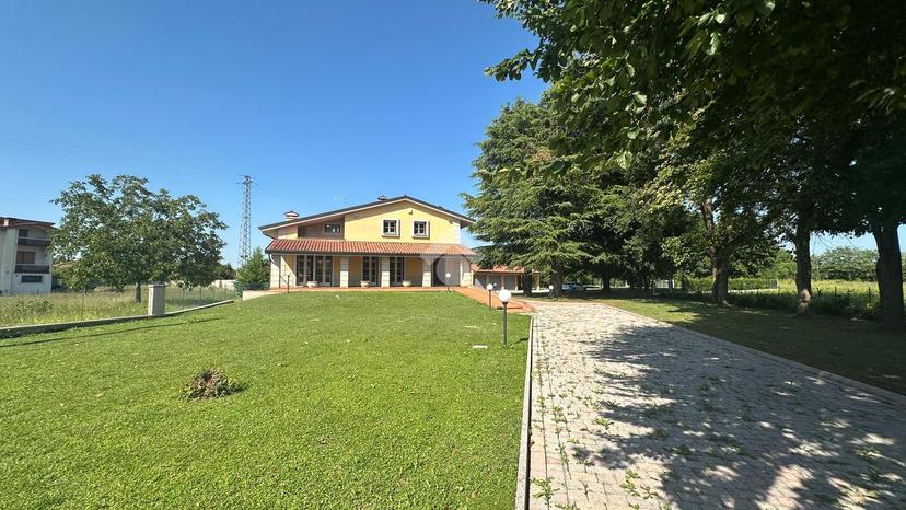 Villa in Via Cordovado, San Vito al Tagliamento — foto 2 di 5