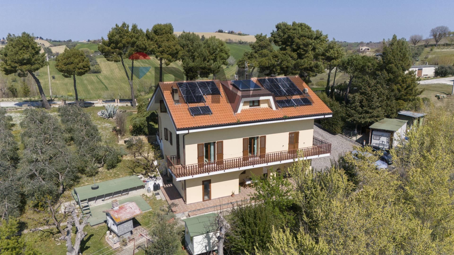 Casa indipendente in Via San Moro 7, Trecastelli