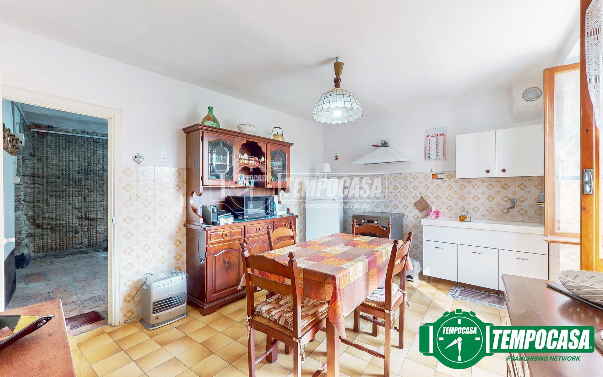 Casa indipendente in Strada Provinciale 456 del Turchino, Case Zanassi 84, Prasco