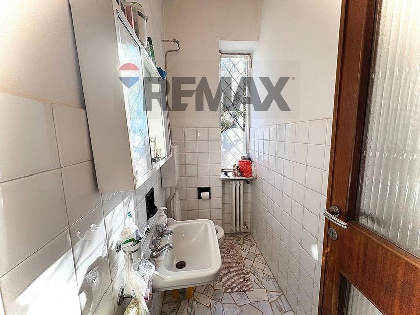 Villa in Via Padre Daniele 31, Samarate — foto 4 di 5