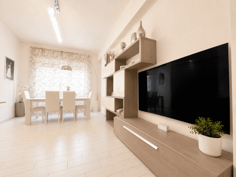 Appartamento in Lfredo Cappellini 55049, Viareggio