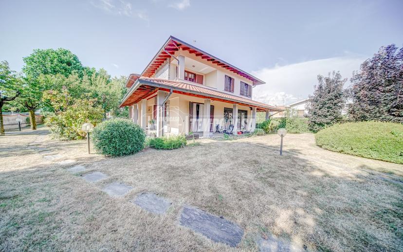 Villa in Via Vittorio Veneto, Varallo Pombia — foto 5 di 5