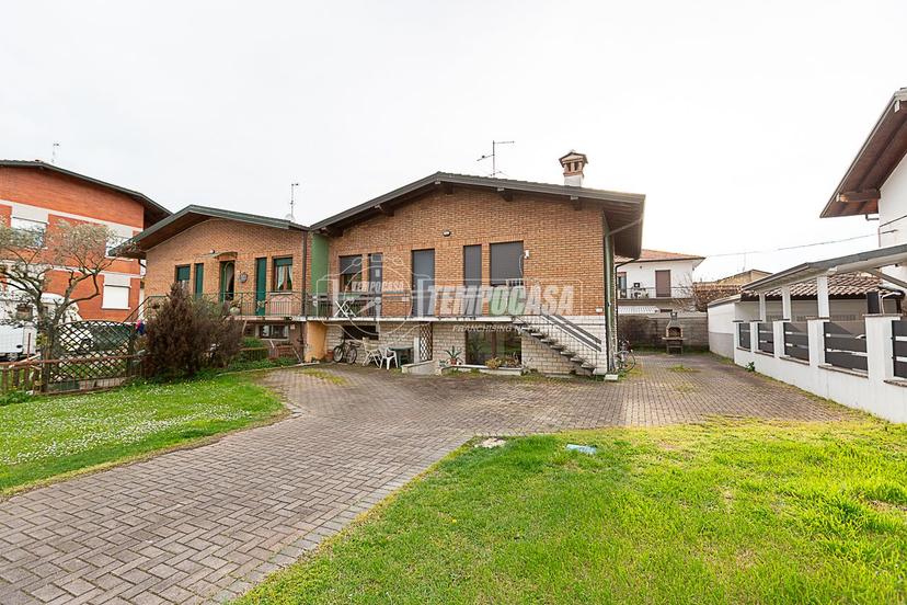 Villa, Caravaggio — foto 2 di 5