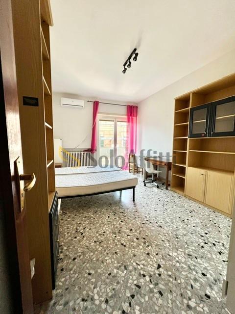 Stanza in appartamento in Nicolai 92, Bari — foto 3 di 5