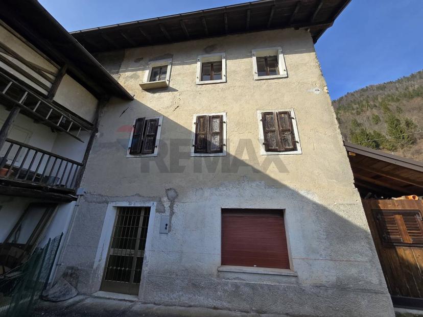 Casa indipendente, Lamon — foto 2 di 5