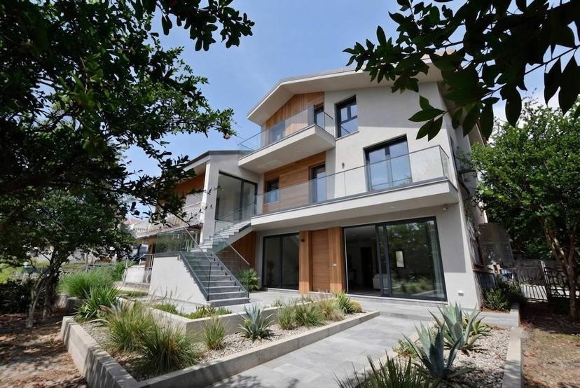 Casa indipendente in Via delle Avagnine 88, Mondovì — foto 3 di 5