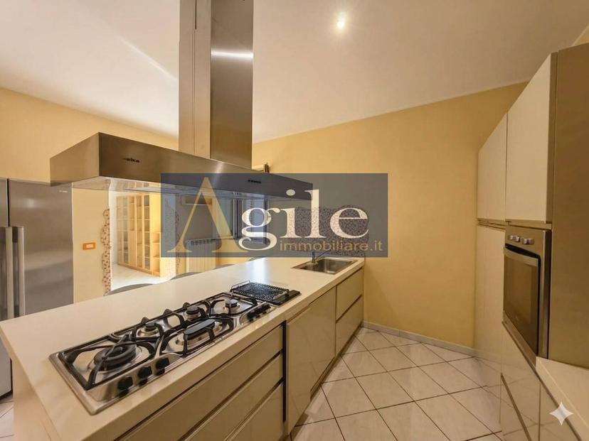 Appartamento in Via Ugo Foscolo 12, Corropoli — foto 2 di 5