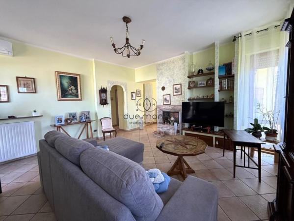 Villa in Via dell'Unità, Spoleto — foto 2 di 5
