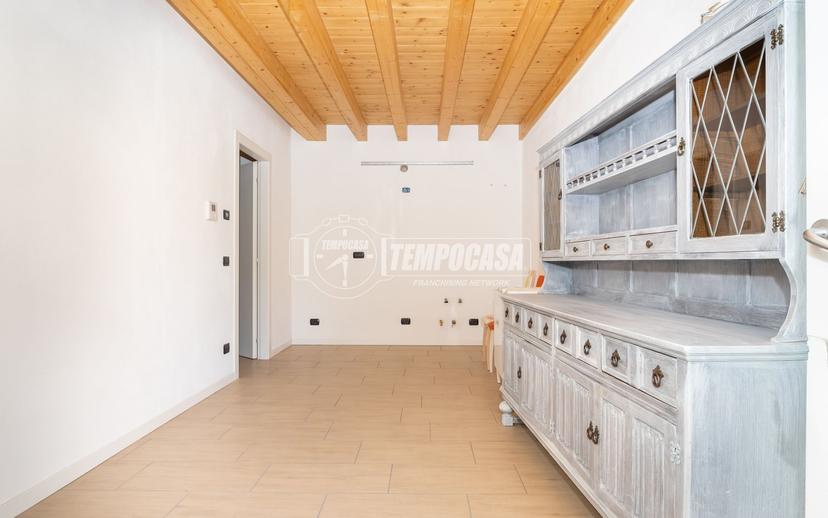 Monolocale in Via F. Martinengo Colleoni, Scanzorosciate