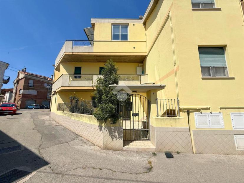 Villa in Vico VII Giuseppe Mazzini 1, San Salvo — foto 3 di 5