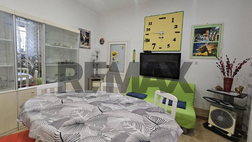 Casa indipendente in Largo Poerio 8, Castelnuovo della Daunia