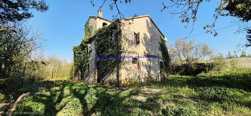 Casale in Via Villagrande, Pesaro — foto 2 di 5