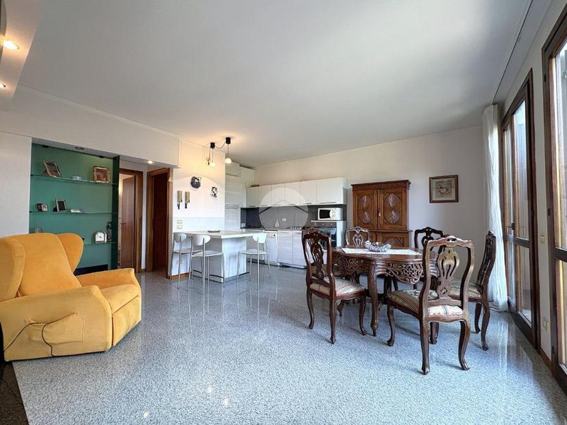 Trilocale in Via Ri Fiochel, Padenghe sul Garda — foto 4 di 5