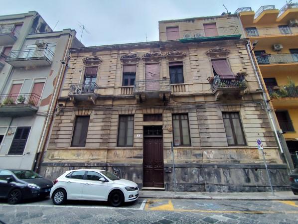 Appartamento in Via Reclusorio del Lume 27, Catania