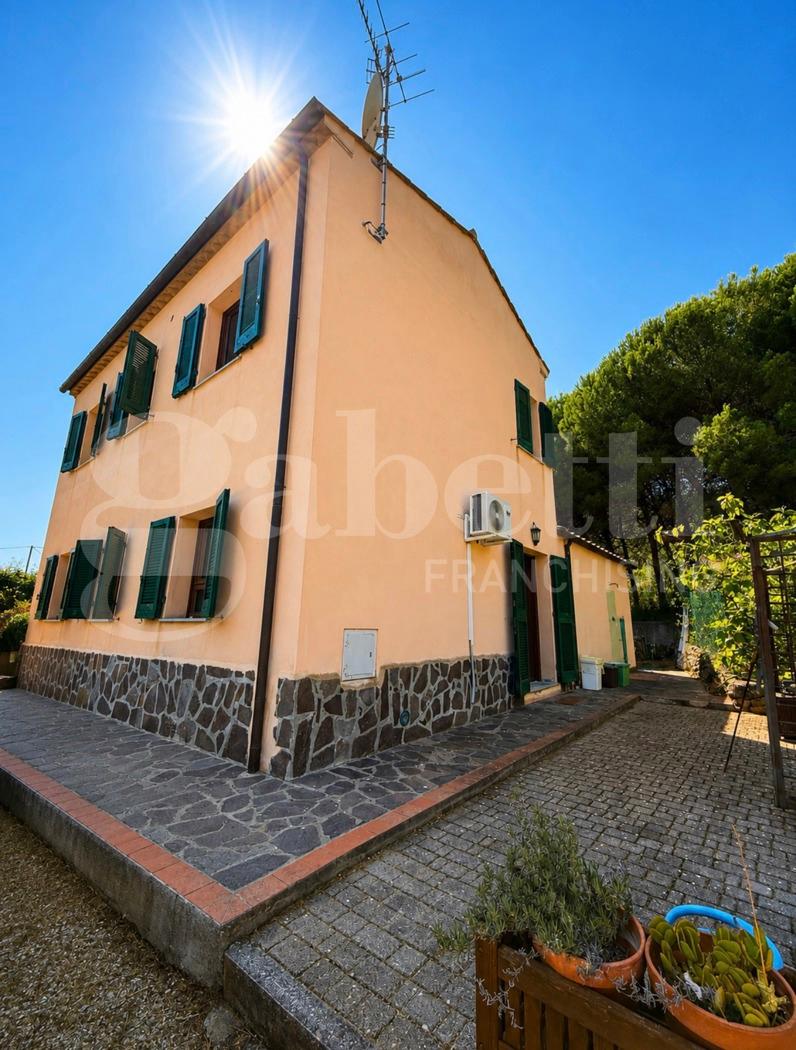 Casa indipendente, Campo nell'Elba