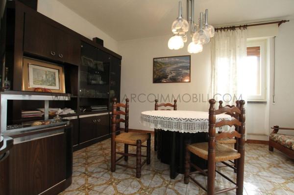 Villa a schiera, Garlate