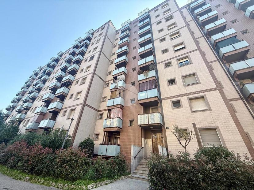 Bilocale in Via Marzabotto 8, Corsico