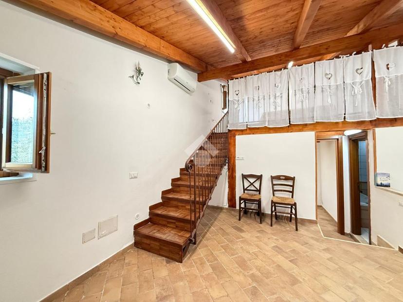 Casa indipendente in Contrada Traugnao 29, Sant'Agata de' Goti — foto 3 di 5