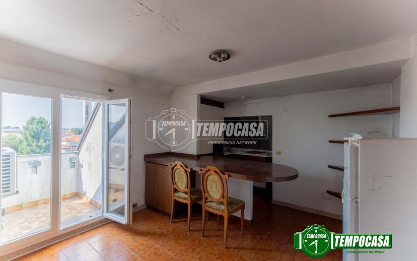 Bilocale in Via Carlo Poerio, Magenta — foto 4 di 5