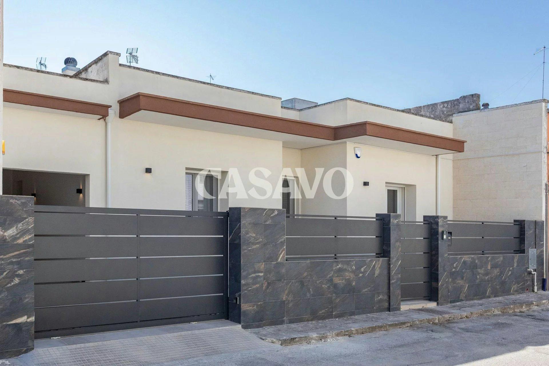 Casa indipendente in Via Crocifisso 76, Guagnano