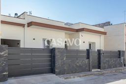 Casa indipendente in Via Crocifisso 76, Guagnano