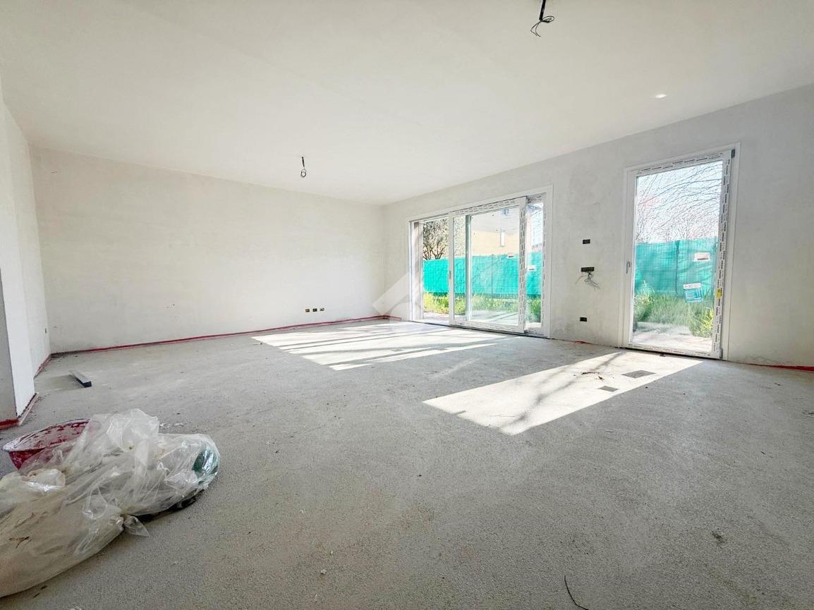 Villa a schiera in Via Roma, Limido Comasco