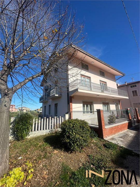 Appartamento in Via Don Minzoni 5, Tornareccio