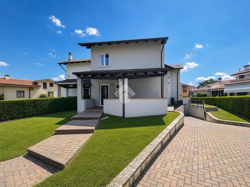 Villa in Via Armando Diaz 46, Castelnuovo del Garda — foto 5 di 5
