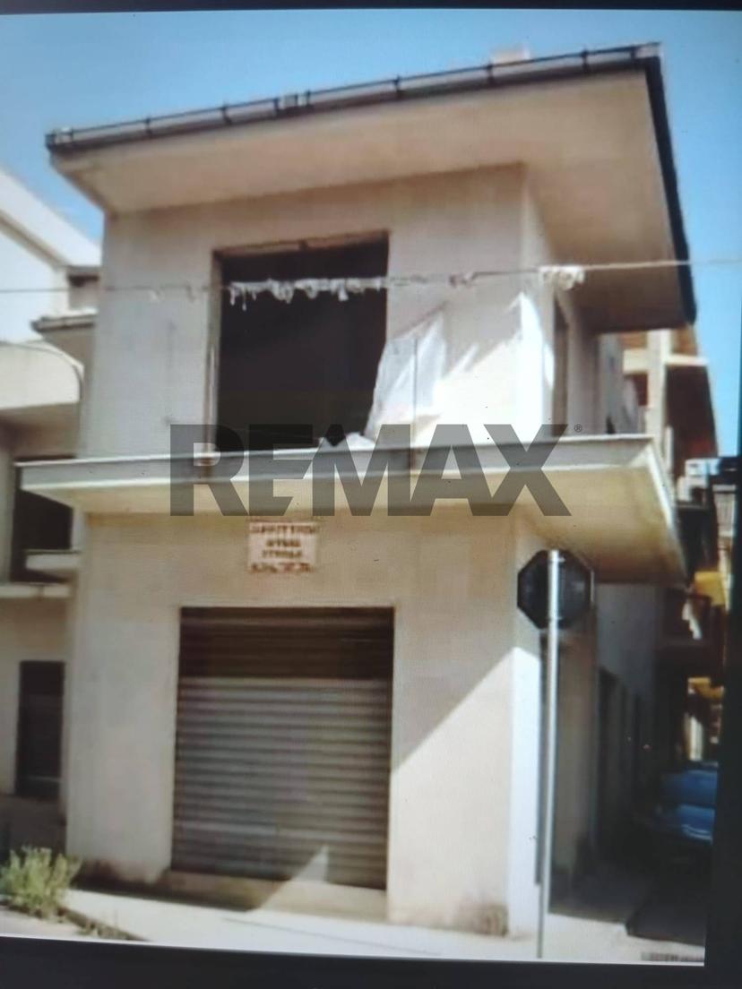 Casa indipendente in Via Ettore Romagnoli Snc, Gela — foto 3 di 5