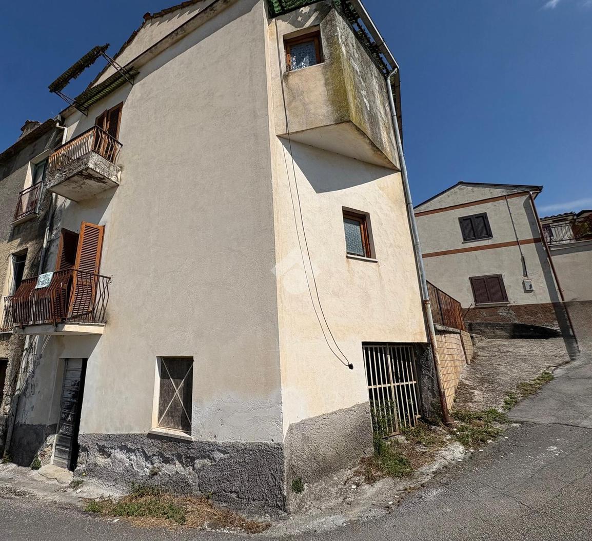 Casa indipendente in Via Le Poste, Monte San Giovanni Campano