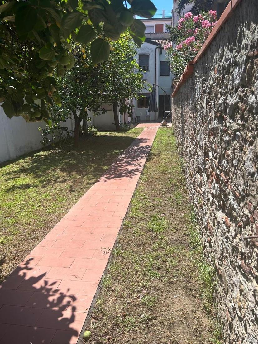 Villetta, Viareggio