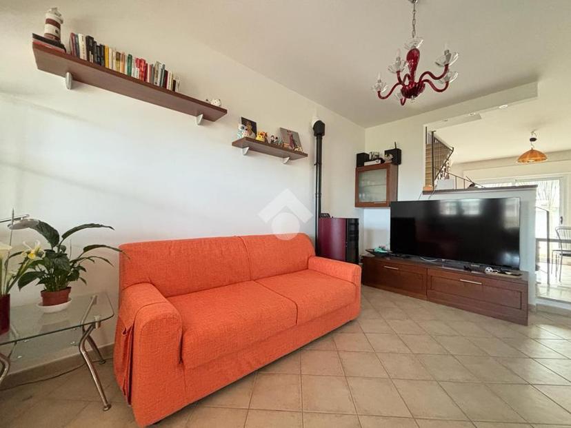 Casa indipendente in Via Campobasso 44, Pineto — foto 2 di 5