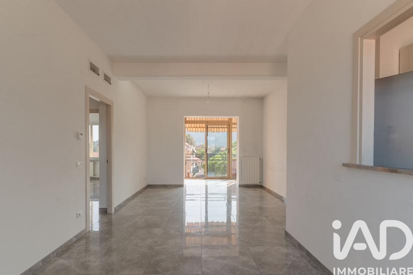 Quadrilocale in Viale Toti 18, Loano