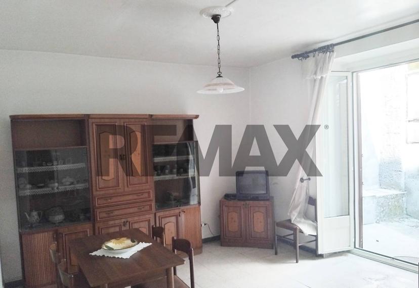 Casa indipendente in Piazza Dante 1, San Piero Patti — foto 2 di 5