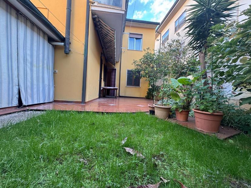 Appartamento in a Monte Corchia 58, Viareggio