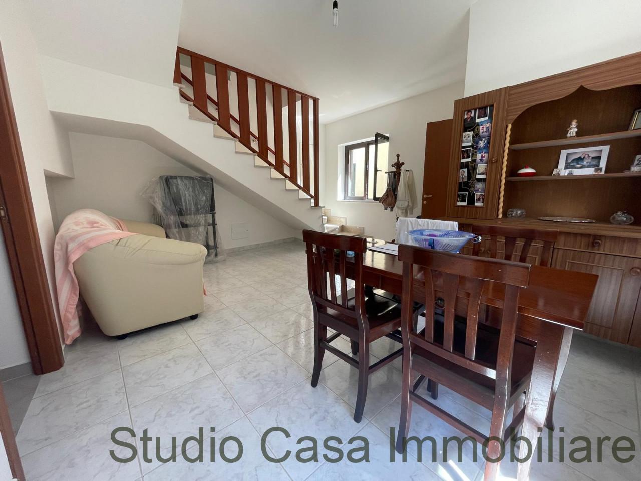 Casa indipendente in Salita Monastero, Marsico Nuovo