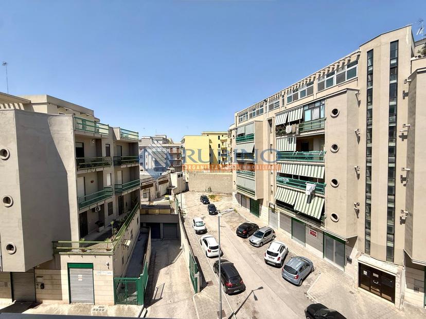 Appartamento in Via Giovanni Pascoli 28, Trani — foto 3 di 5