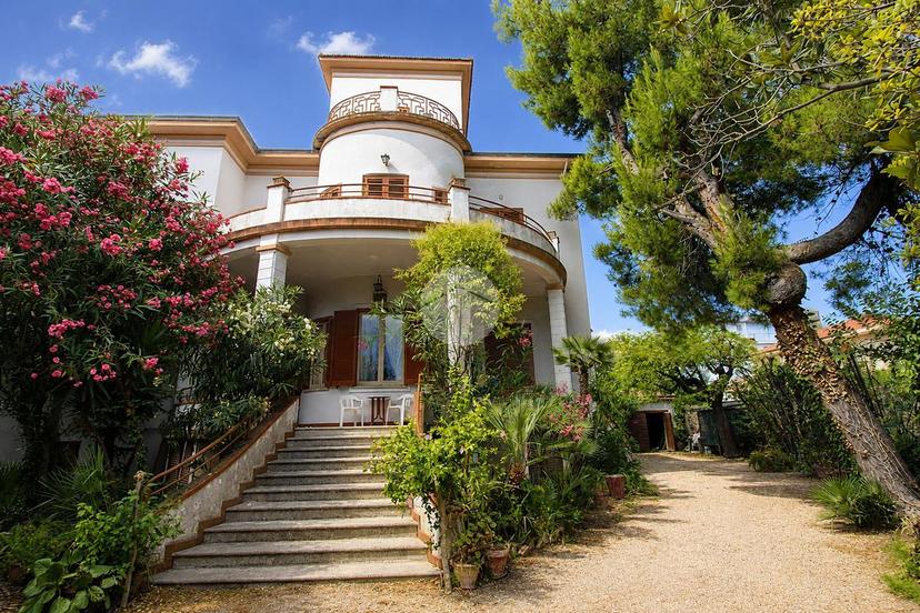 Villa in Via Nazionale 1, Roseto degli Abruzzi — foto 2 di 5