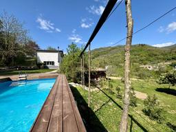 Villa unifamiliare in Regione Prati Rossi 1, Vessalico