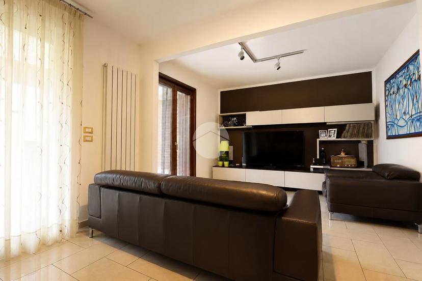 Trilocale in Via Ernani Savini 5, Città Sant'Angelo — foto 4 di 5