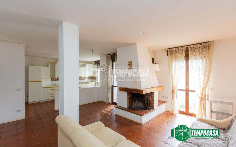 Quadrilocale in Via Alessandro Volta 27, Bellinzago Novarese — foto 3 di 5