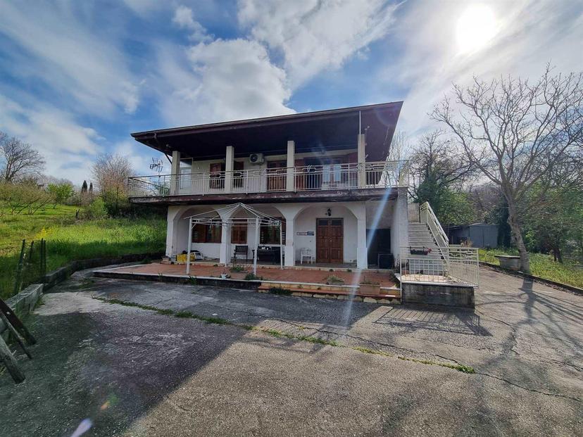 Casa indipendente in Via Crocefisso, San Potito Ultra — foto 3 di 5