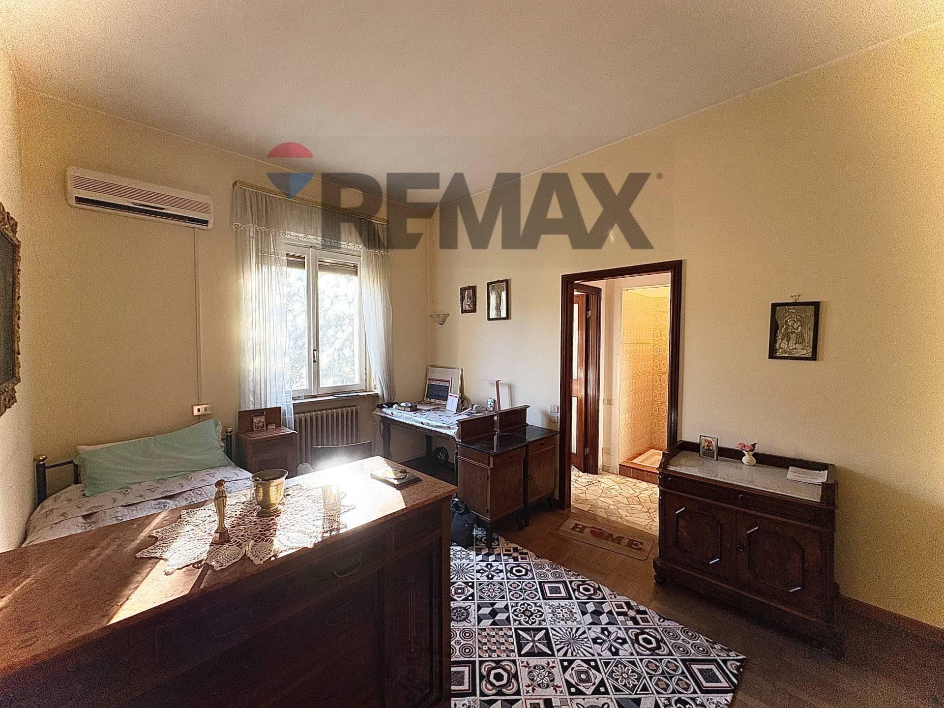 Villa in Via Padre Daniele 31, Samarate